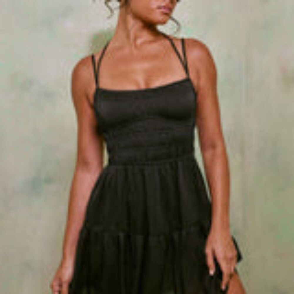 Oh Polly Shirred Bodice A-Line Mini Dress in Black EUC
